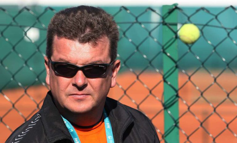 - Sport wyrabia cechy wolicjonalne, tak potrzebne w dorosłym życiu. To sprawdzony model - uważa Robert Radwański.