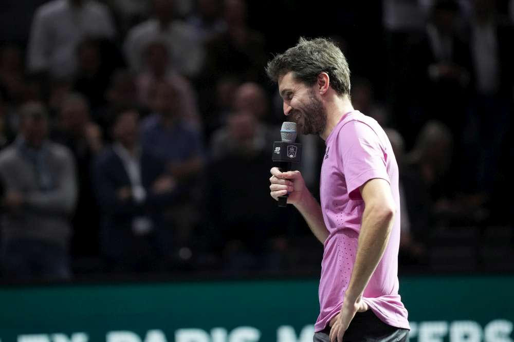 Czwartkowa porażka Gillesa Simona oznacza koniec 21-letniej tenisowej kariery 37-letniego obecnie Francuza. Fot. Rolex Paris Masters/ATP Tour