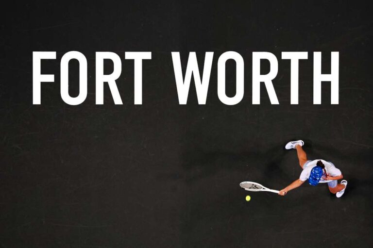 To zdjęcie zostało uznane za fotografię tygodnia podczas WTA Finals Fort Worth. Na korcie Iga Świątek. Fot. WTA Finals 2022
