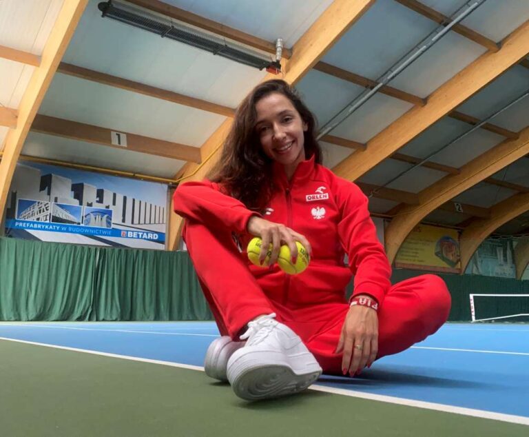 Sofia Ennaoui, wybitna polska lekkoatletka gra także w tenisa.