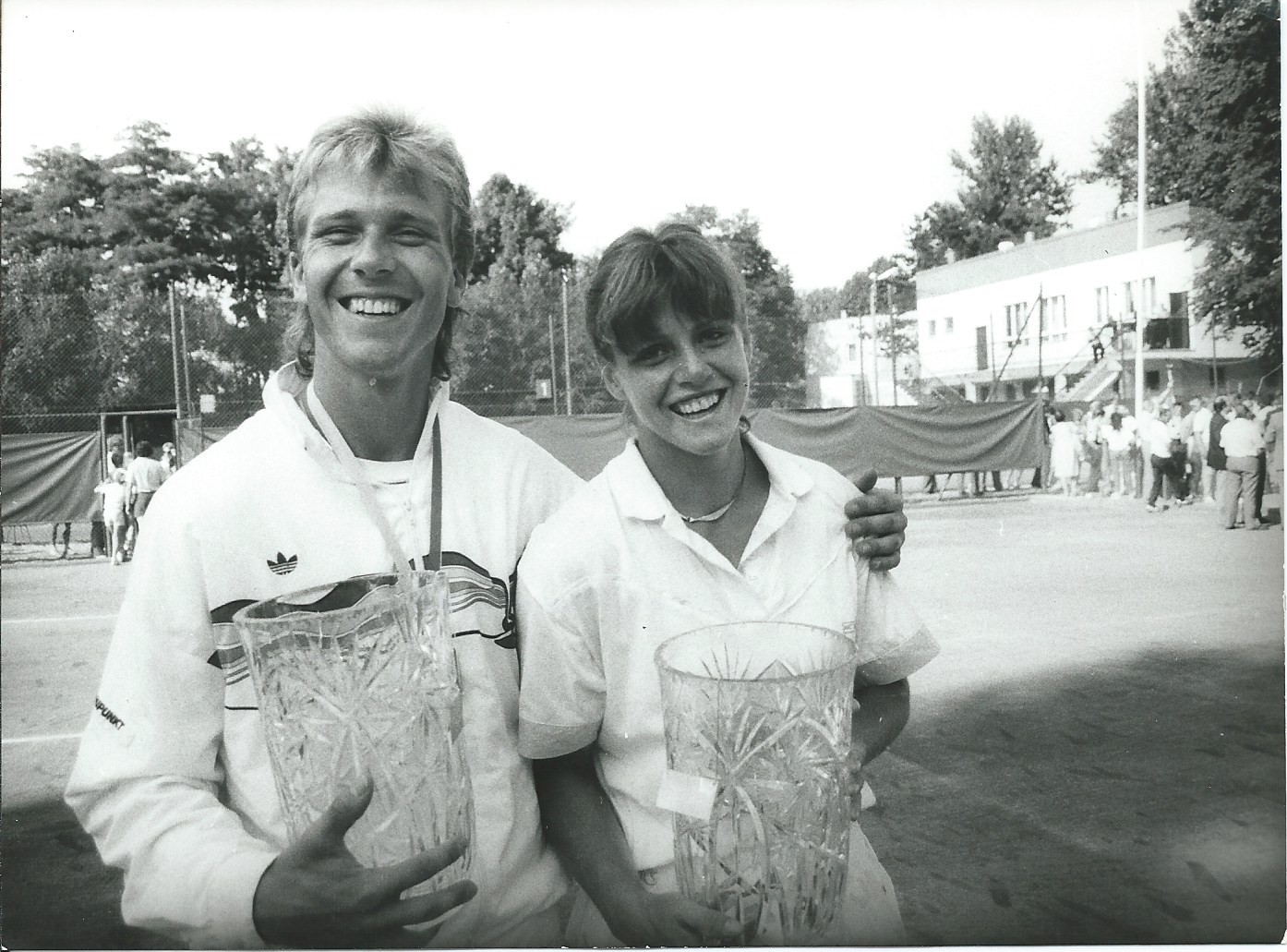 Dwoje polskich olimpijczyków: Wojciech Kowalski (Seul 1988) i Katarzyna Nowak (Barcelona 1992 ).