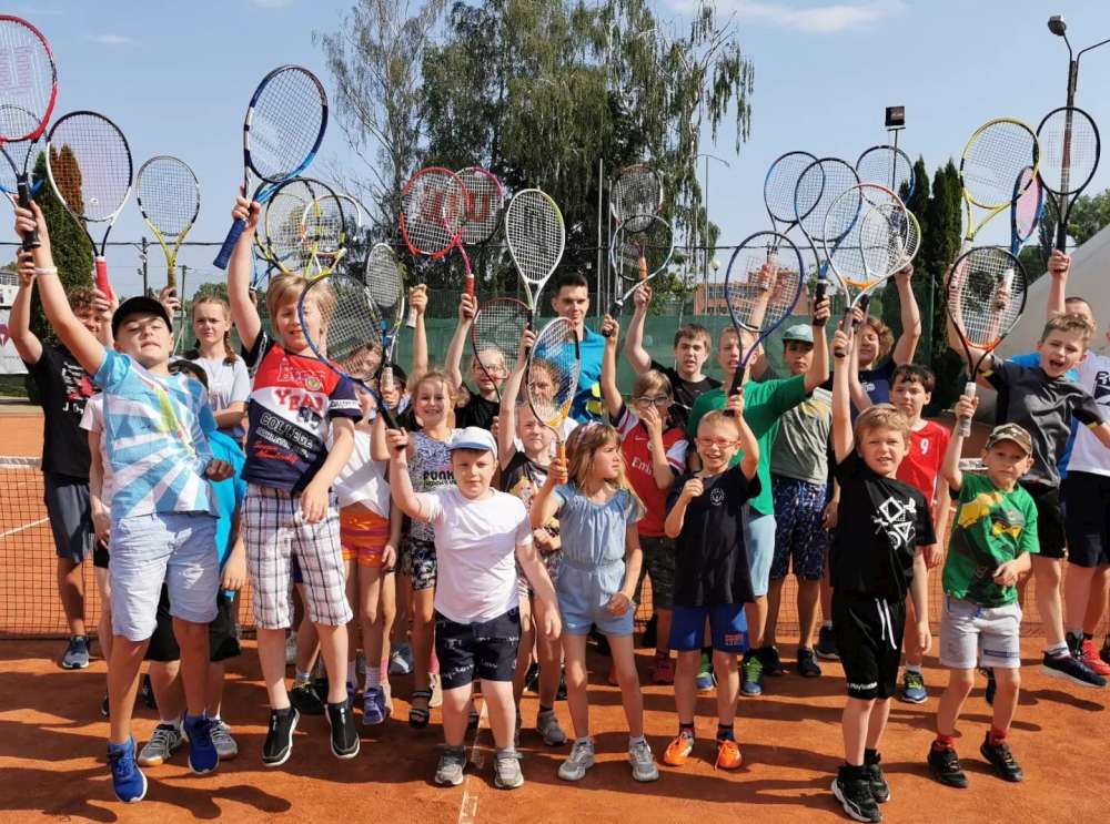 W szkółce tenisowej w Pruszczu Gdańskim trenuje obecnie około 140 dzieci. Fot. Archiwum Klub Tenisowy w Pruszczu Gdańskim tennis4you.pl
