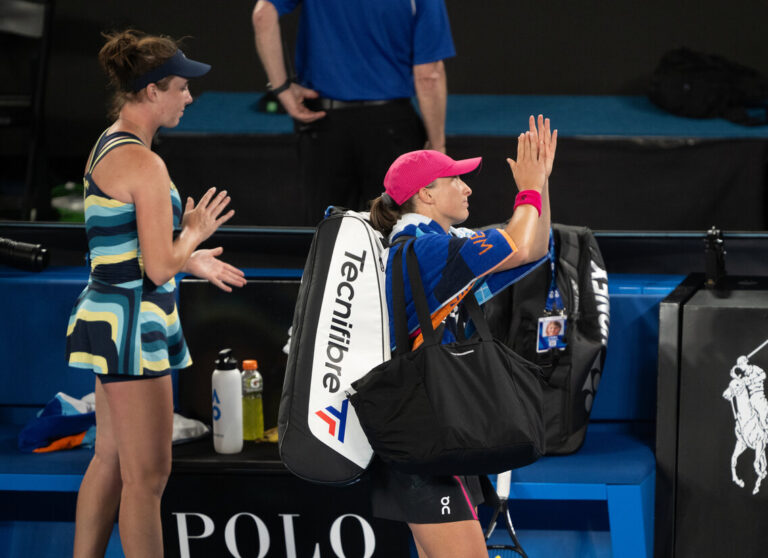 W tym roku Iga Świątek odpadła z Australian Open o rundę wcześniej, niż w 2023 roku. Fot. Australian Open 2024