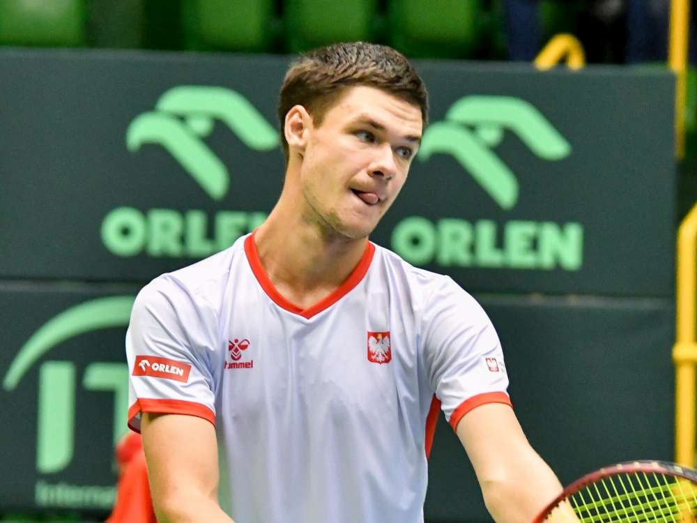 Kamil Majchrzak zagrał w ubiegłym tygodniu w Pucharze Davisa w Taszkiencie, a w niedzielę powalczy o drugi w tym roku tytuł w imprezie ITF. Fot. Davis Cup/PZT