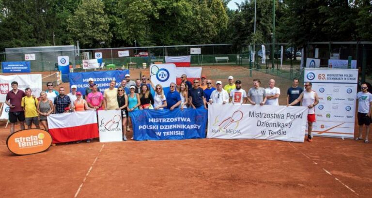Uczestnicy 63. Mistrzostw Polski Dziennikarzy. Fot. Radomir Rek