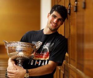 Carlos Alcaraz ma dopiero 21 lat, a na swoim koncie już trzy tytuły wielkoszlemowe: US Open 2022, Wimbledon 2023 i ostatni z Paryża – Roland Garros 2024. Fot. Roland Garros 2024