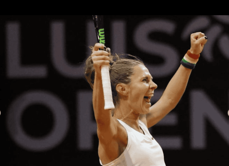 Broniąca tytułu w grze podwójnej polsko-węgierska para deblowa Katarzyna Piter/Fanny Stollar jest już w półfinale trwającego obecnie turnieju WTA 250 Hungarian Grand Prix 2024 w Budapeszcie. Fot. Media społecznościowe K. Piter/WTA Tour