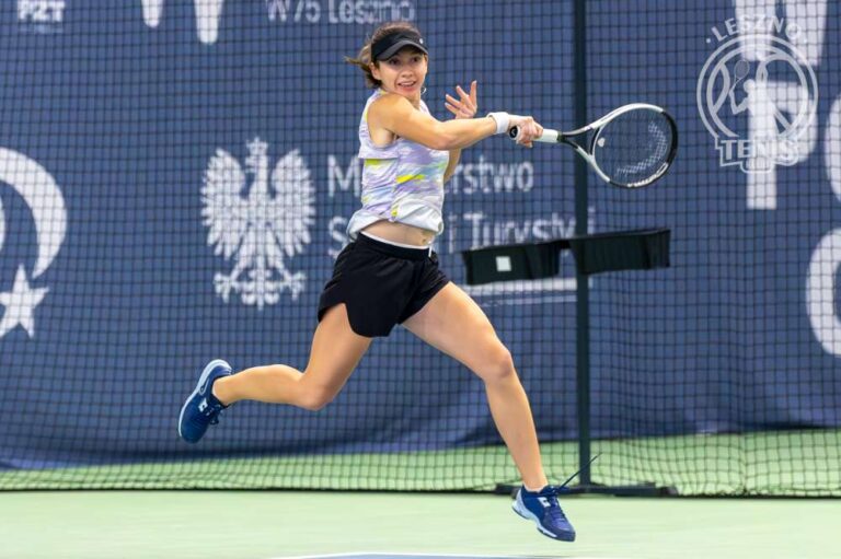 Półfinał w deblu osiągnęła na razie Daria Kuczer (BKT Advantage Bielsko-Biała) z ukraińską partnerką. Fot. Leszno Tenis Klub