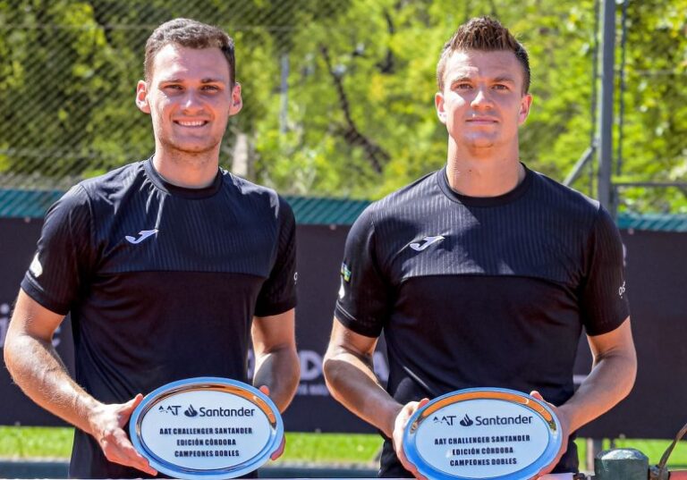 Pierwszy tytuł w sezonie - i to bez straty seta - zdobyli Karol Drzewiecki (WKS Grunwald Poznań) i Piotr Matuszewski (Calisia Tenis Pro Kalisz). Fot. Archiwum prywatne K. Drzewiecki