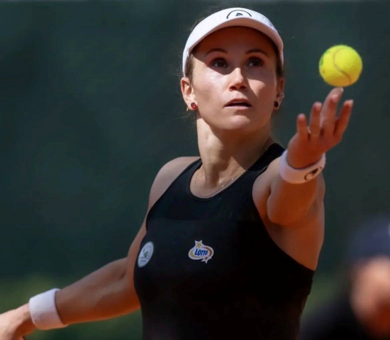 Katarzyna Kawa szlifuje formę na "ziemi" przed grą w BJK Cup. Fot. @Facebook/PZT_Official