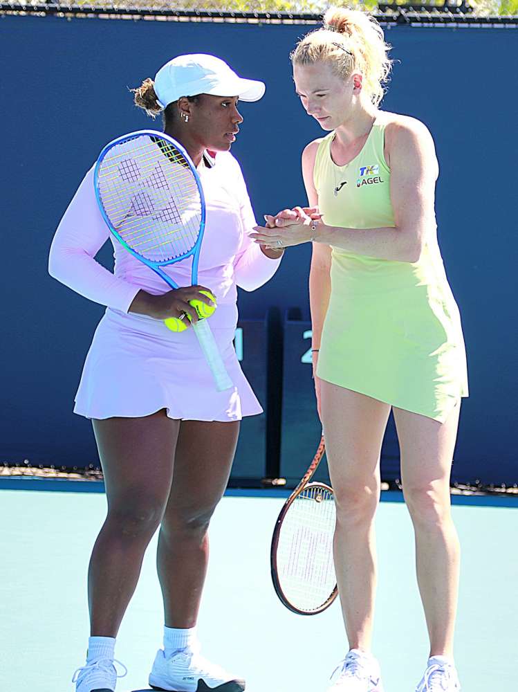 Katerina Siniakova i Taylor Townsend. Fot. David Kozubek/Tenis Photo