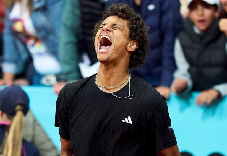 Kanadyjczyk Gabriel Diallo „wyrzucił” z imprezy dużo wyżej notowanego Bułgara Grigora Dimitrowa. Fot. Mutua Madrid Open 2025/ATP Tour