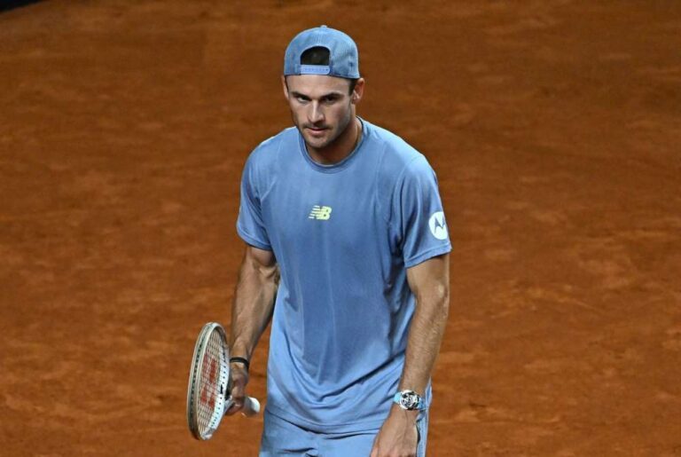Amerykanin Tommy Paul, który dość nieoczekiwanie pokonał najlepszego obecnie tenisistę australijskiego Alexa de Minaura. Fot. Internazionali BNL 2025 d'Italia/ATP Tour