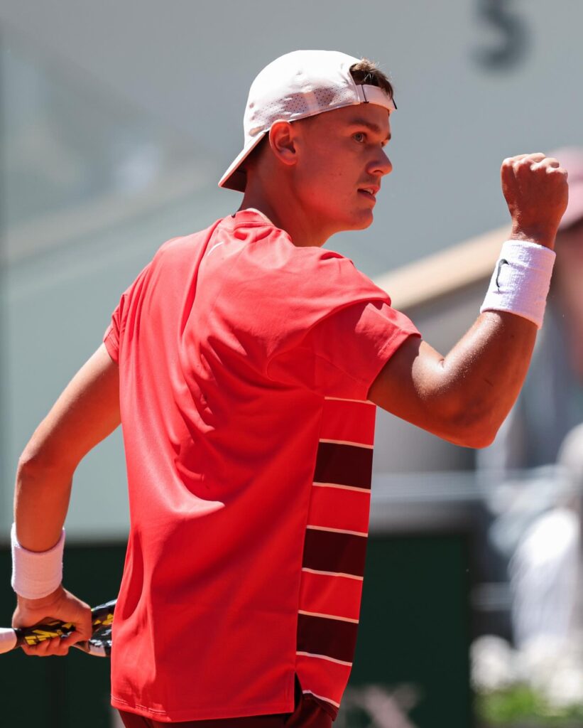 Holger Rune pokonał Quentina Halysa. Fot. Roland Garros 2025
