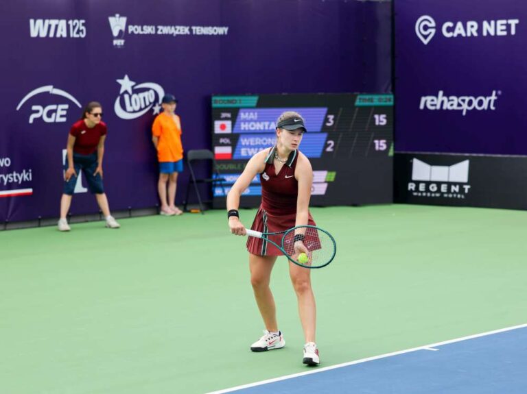 Weronika Ewald (LOTTO PZT Team/Gdańska Akademia Tenisowa) odpadła w pierwszej rundzie turnieju WTA 125 T-Mobile Polish Open na kortach Legii Warszawa. Fot. Olga Pietrzak