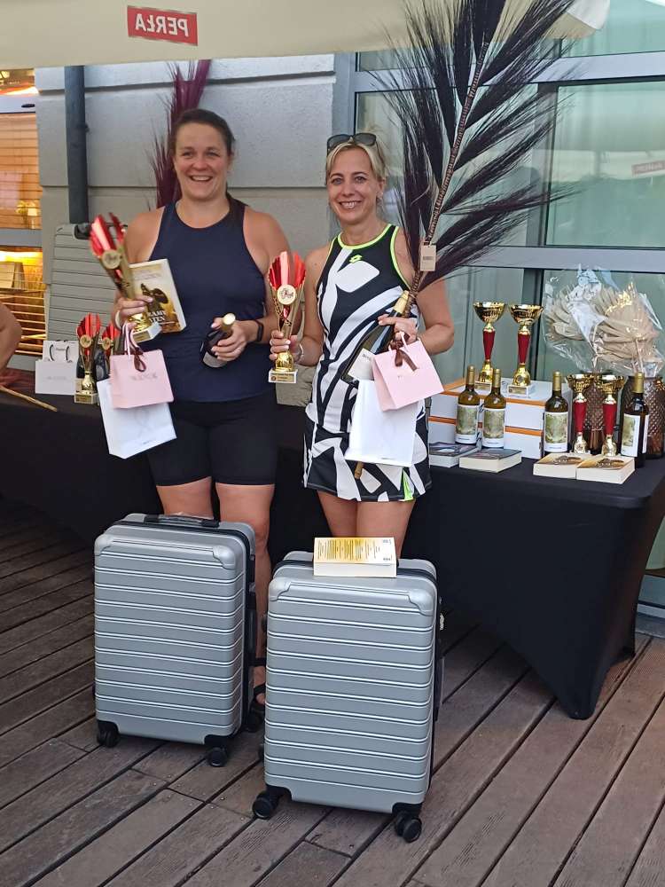 Sylwia Woźniak i Żaneta Łukasiewicz.