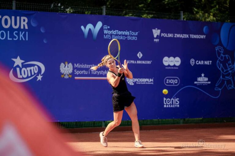 Siódmy z rzędu zwycięski mecz w cyklu ITF World Tennis Tour odnotowała na swoim koncie Marcelina Podlińska. Fot. BKT Advantage Bielsko-Biała
