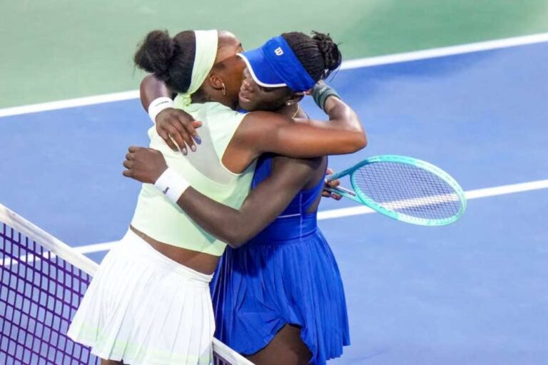 18-letnia Kanadyjka Victoria Mboko pokonała w czwartej rundzie turnieju WTA 1000 w Montrealu Amerykankę Coco Gauff. Fot. WTA/Canadian Open 2025 Omnium Banque Nationale