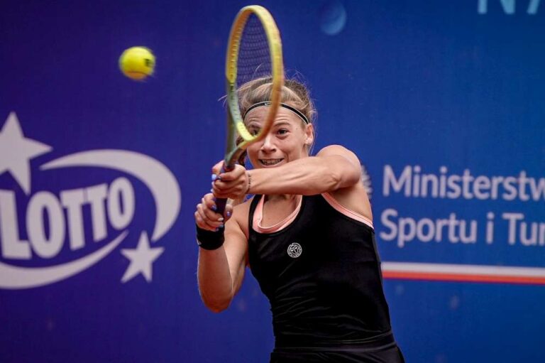 Marcelina Podlińska (KS Górnik Bytom) zagra w finale turnieju ITF W15 BKT Advantage Cup zaliczanym do cyklu LOTTO PZT Polish Tour – Narodowy Puchar Polski 2025. Fot. BKT Advantage Bielsko-Biała
