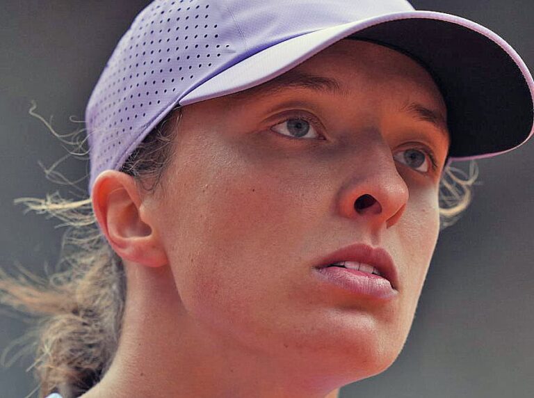 Iga Świątek może pochwalić się przede wszystkim wygraną na Wimbledonie