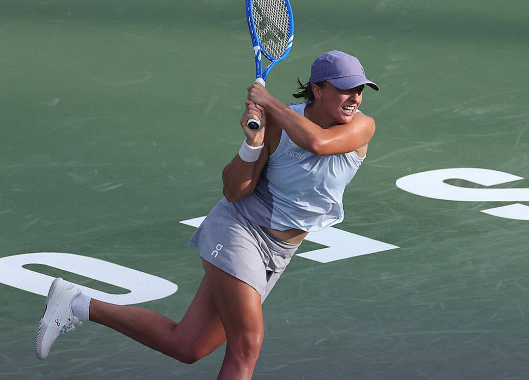 W piątkowym ćwierćfinale przeciwniczką Igi Świątek będzie zwyciężczyni ostatniego meczu 1/8 finału Barbora Krejcikova (Czechy) – Emma Raducanu (Wielka Brytania).