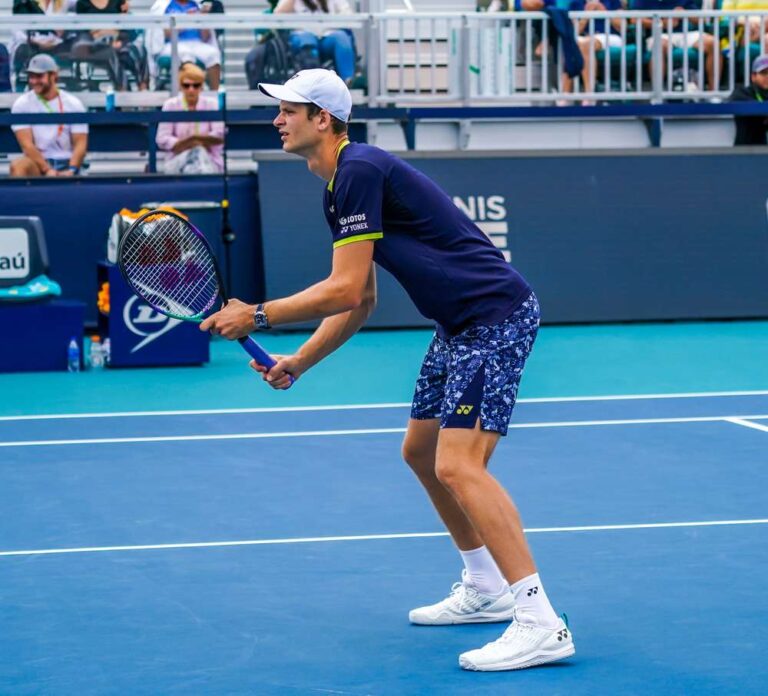 Hubert Hurkacz niespodziewanie przegra w drugiej rundzie challengera ATP na Dominikanie z Włochem Mattią Belluccim. Fot. www.depositphotos.com