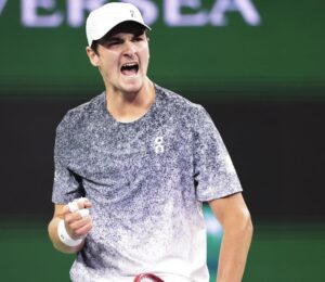 W meczu o miejsce w ćwierćfinale Joao Fonseca zmierzy się bowiem z rozstawionym z numerem drugim Jannikiem Sinnerem. Fot. BNP Paribas Open 2026