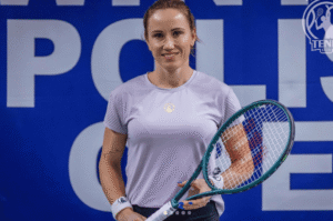 Katarzyna Kawa (BKT Advantage Bielsko-Biała) pokonała 6:1, 6:3 w 1. rundzie turnieju WTA 125 w tureckiej Antalyi Greczynkę Despinę Papamichail. Fot. Leszno Tenis Klub
