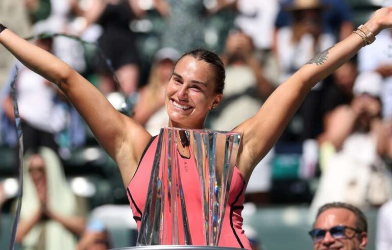 Aryna Sabalenka zwyciężyła Elenę Rybakinę w finale turnieju BNP Paribas Open 2026 na twardych kortach w Indian Wells. Fot. BNP Paribas OPen 2026/WTA Tour