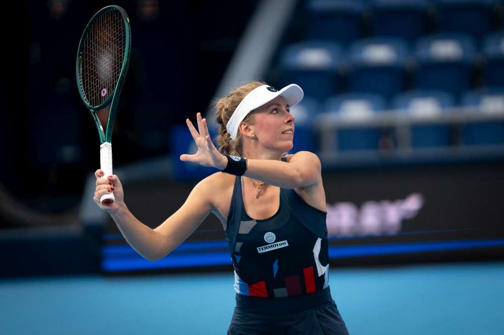 Magdalena Fręch bez konieczności rywalizacji znalazła się w drugiej, ponieważ z zawodów w Madrycie wycofała się Amerykanka Amanda Anisimova. Fot. Tomasz Barański