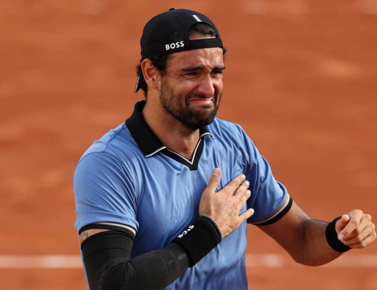Włoch Matteo Berrettini pokonała Argentyńczyka Francisco Comesana. Fot. Roland Garros 2026/ATP Tour