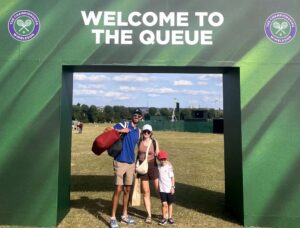 „The Queue” co roku startuje przed rozpoczęciem Wimbledonu. Fot. Archiwum rodzinne M. Michalewski