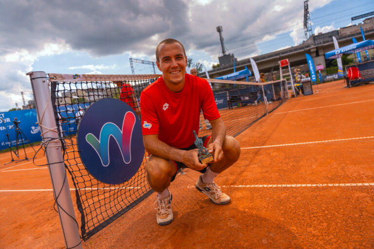 Najlepszy w grze pojedynczej okazał się Daniel Michalski (WKT Mera). Fot. Michał Jędrzejewski