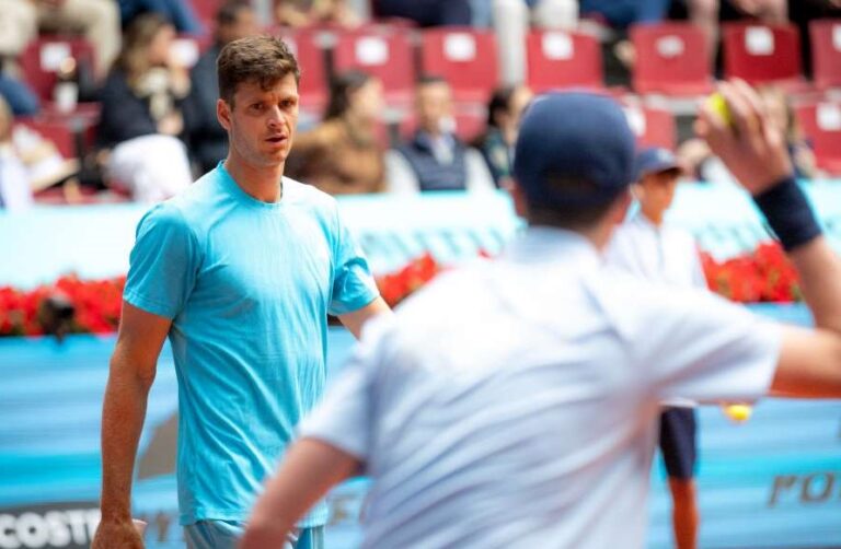 Hubert Hurkacz pokonał w pierwszej rundzie turnieju Cincinnati Open Japończyka Sho Shimabukurę. Fot. Tomasz Barański