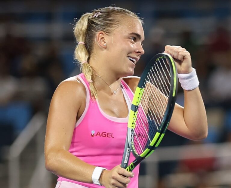 Sara Bejlek sensacyjnie pokonała Arynę Sabalenkę. Fot. Cincinnati Open 2026/WTA Tour
