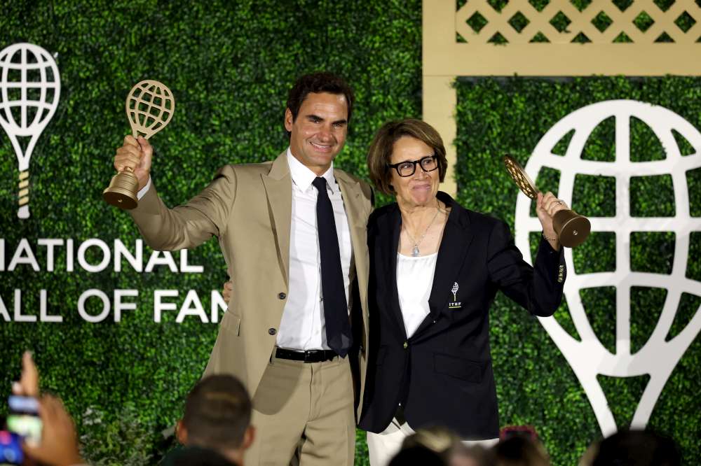 Mary Carillo i Roger Federer. Fot. International Tennis Hall of Fame