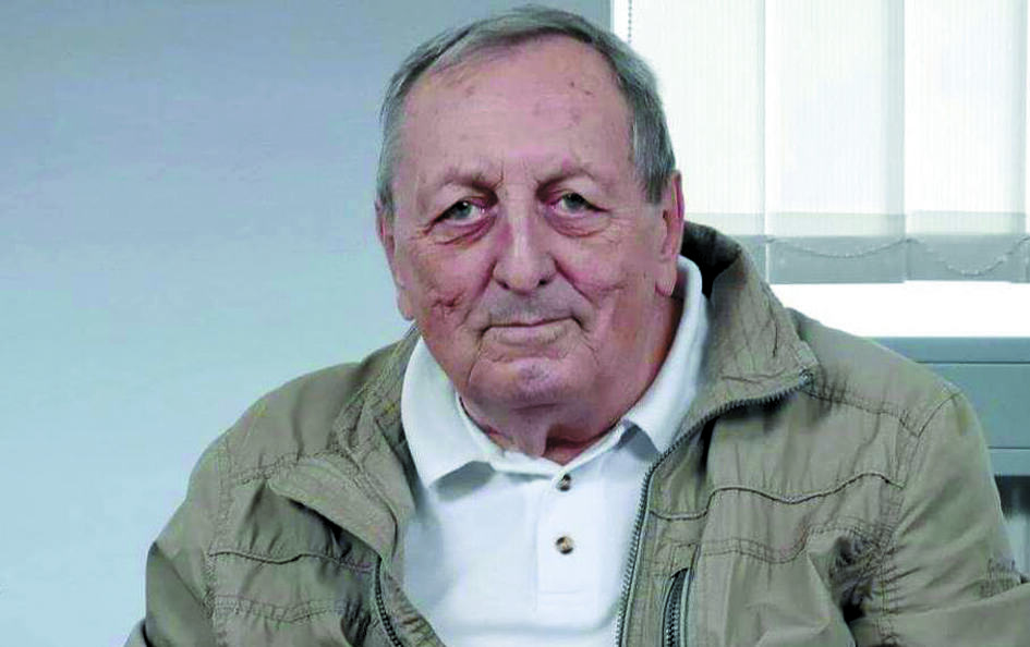 CZESŁAW LUDWICZEK – jest przede wszystkim dziennikarzem. Urodzony w 1933 roku, przygodę reporterską rozpoczął w 1952 roku, co oznacza, że trwała ona przeszło 65 lat.