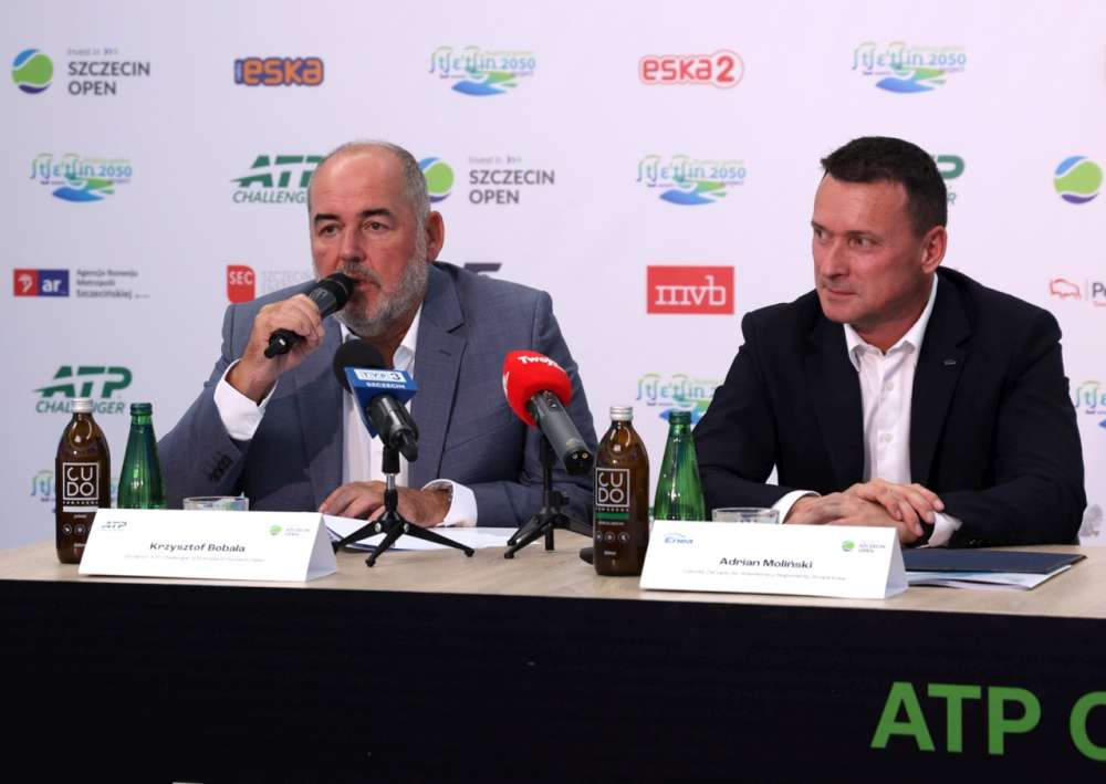 Krzysztof Bobala i Adrian Moliński, uczestnicy czwartkowej konferencji. Fot. Materiały prasowe Invest in Szczecin Open