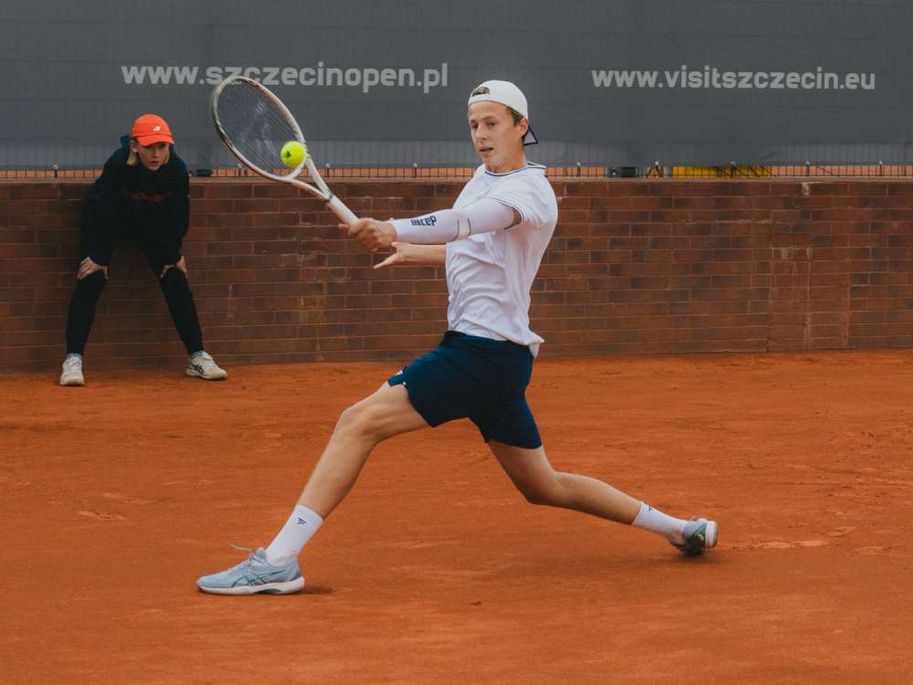 Oliwier Sterniczuk. Fot. 2xMateriały prasowe Invest in Szczecin Open