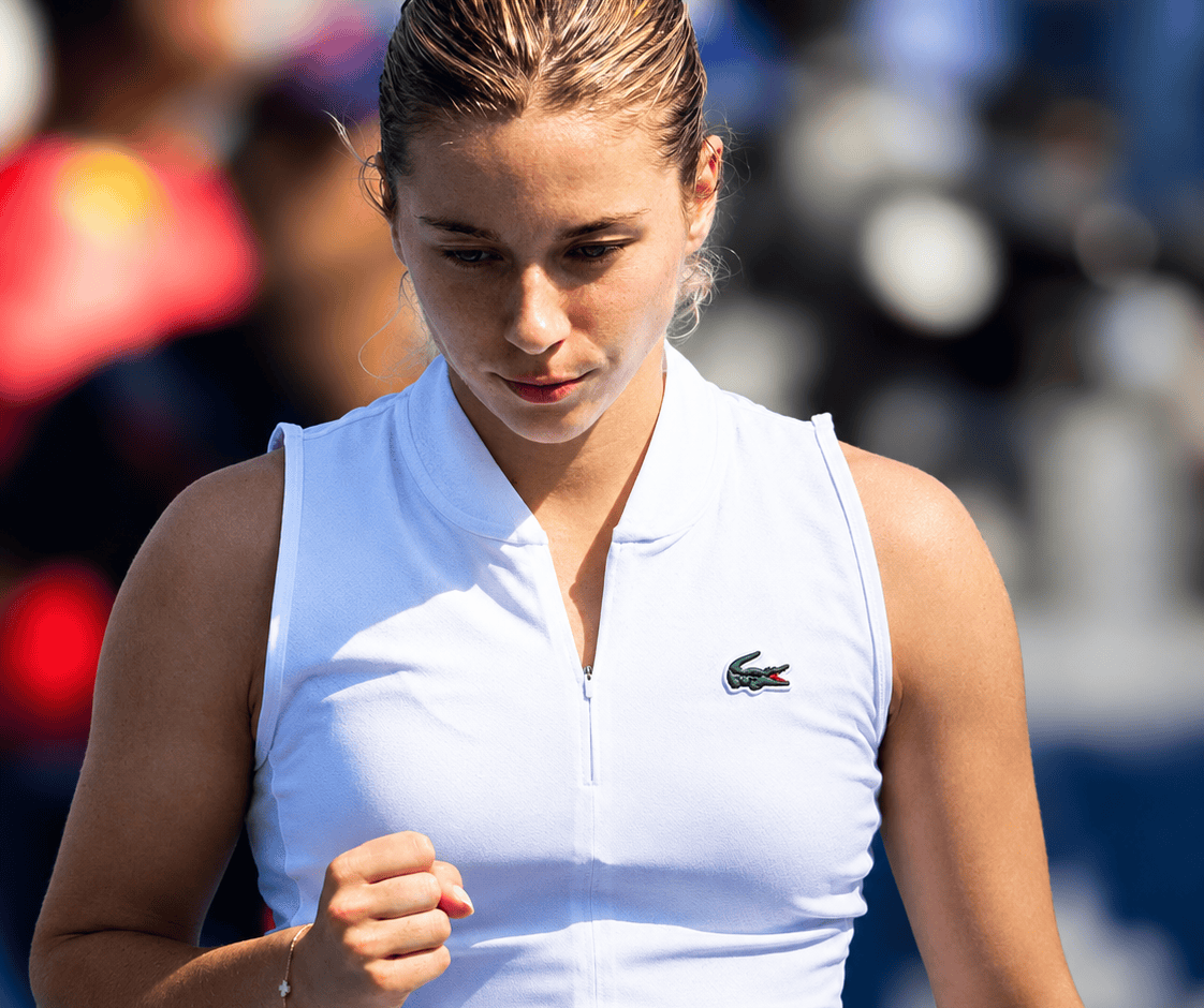 Maja Chwalińska w pierwszej rundzie turnieju WTA 500 w Singapurze w dobrym stylu pokonała tenisistką słowacką Rebeccą Sramkovą. Fot. WTA/Singapore Open 2026